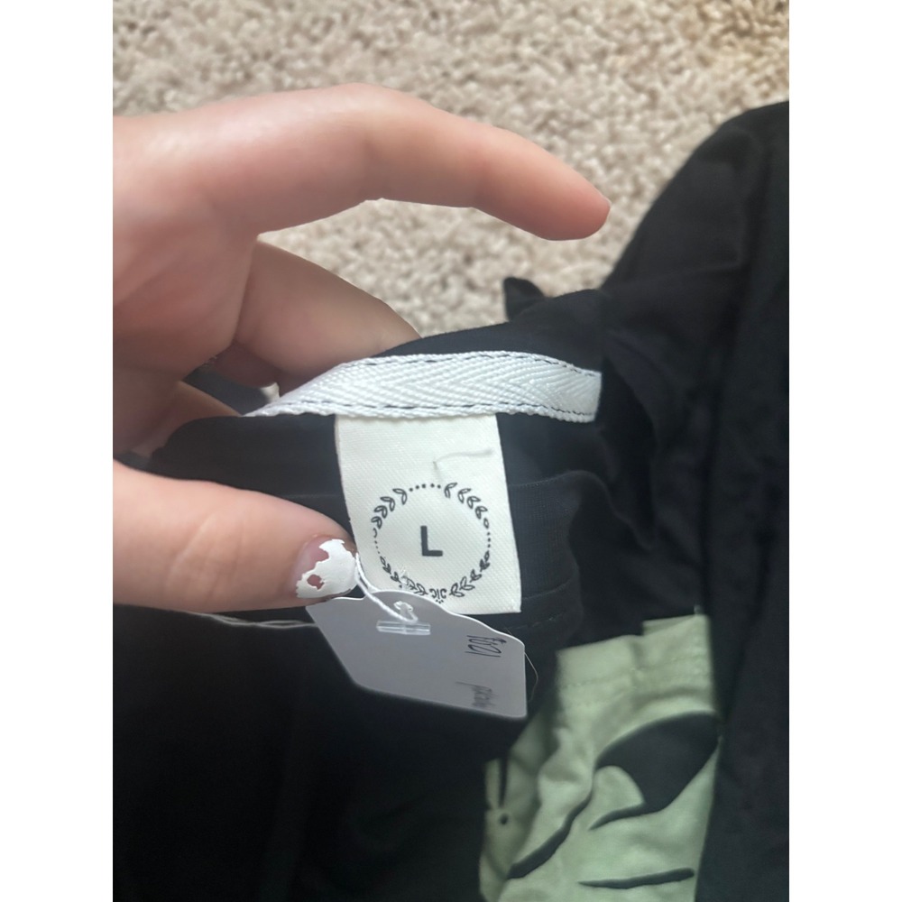 Pikachu Pokemon Graphic Tee Black Pocket Shirt Anime Gamer Soft Large - Picture 4 of 4